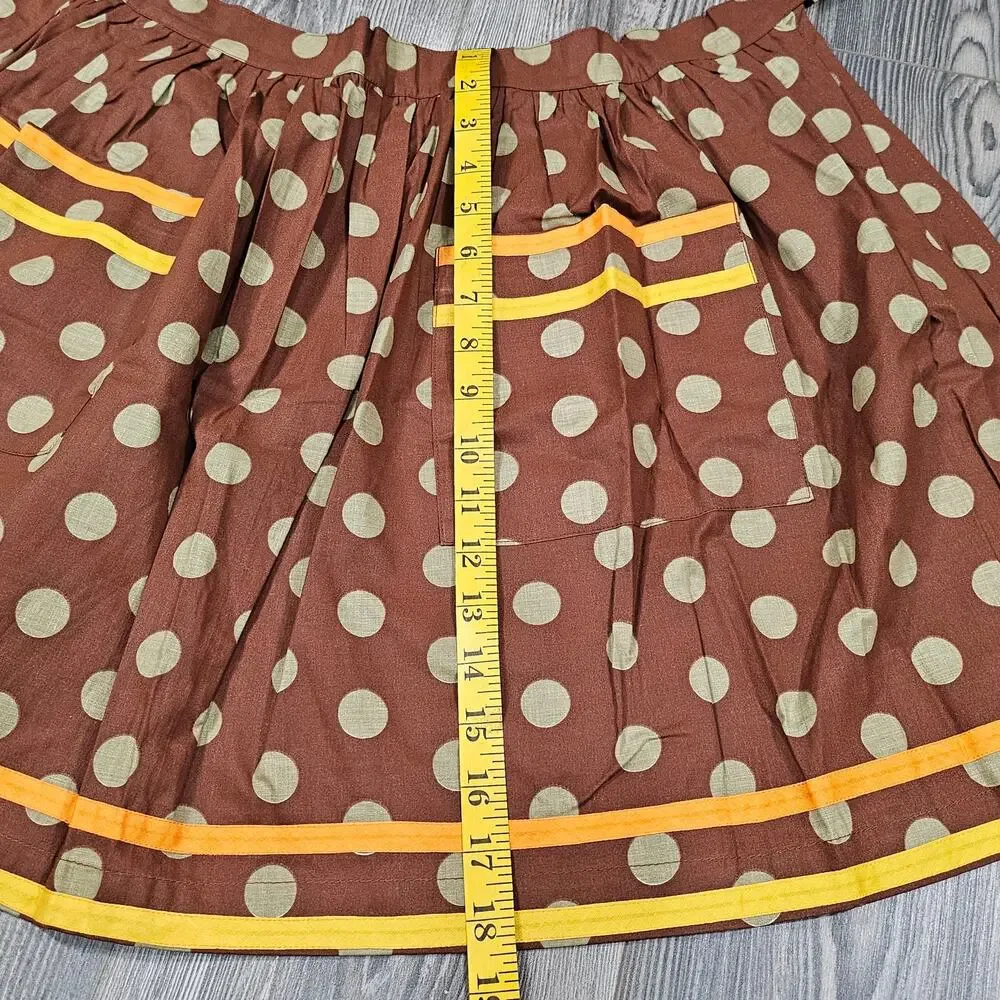 BROWN POLKADOT WAIST APRON – HANDMADE – RETRO STYLE – YELLOW TRIM – CLEAN
